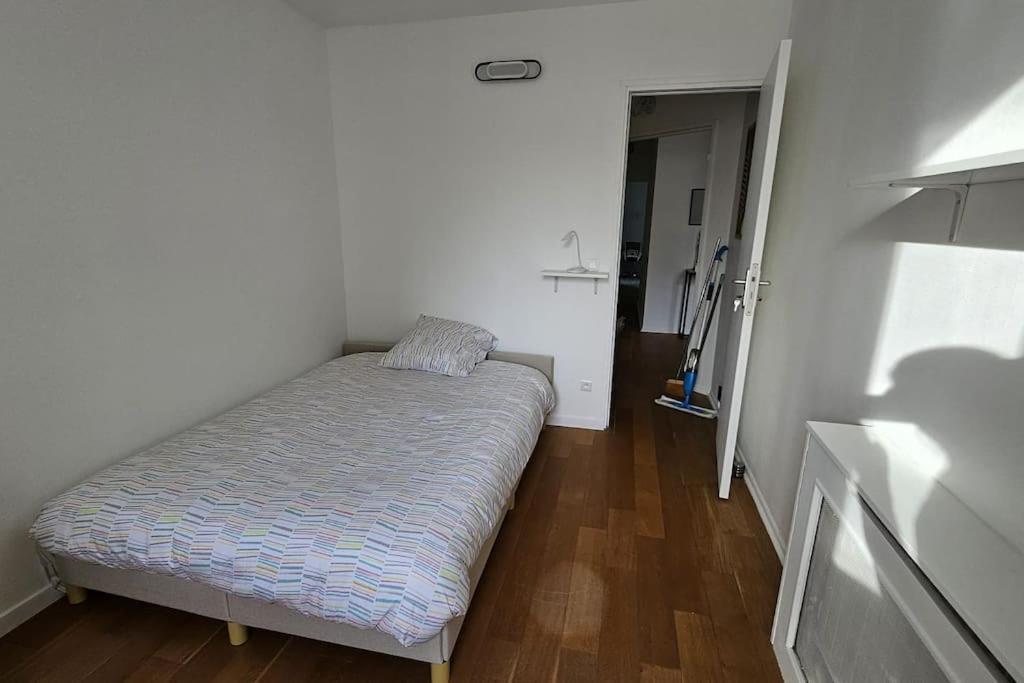 Chambres D'Hotes "The Lake House" - 20 Min To Paris By Metro Créteil Kültér fotó